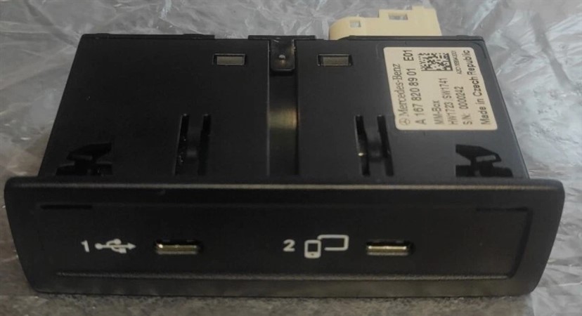 A1678209700-1678209700-A1678201402-1678201402-1678201402-A1678208901-1678208901 USB MULTİMEDYA TYPEC 